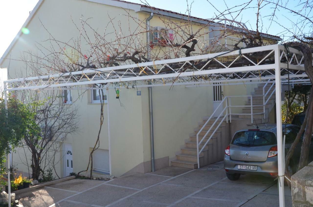 Apartment Jure Trogir Exterior foto